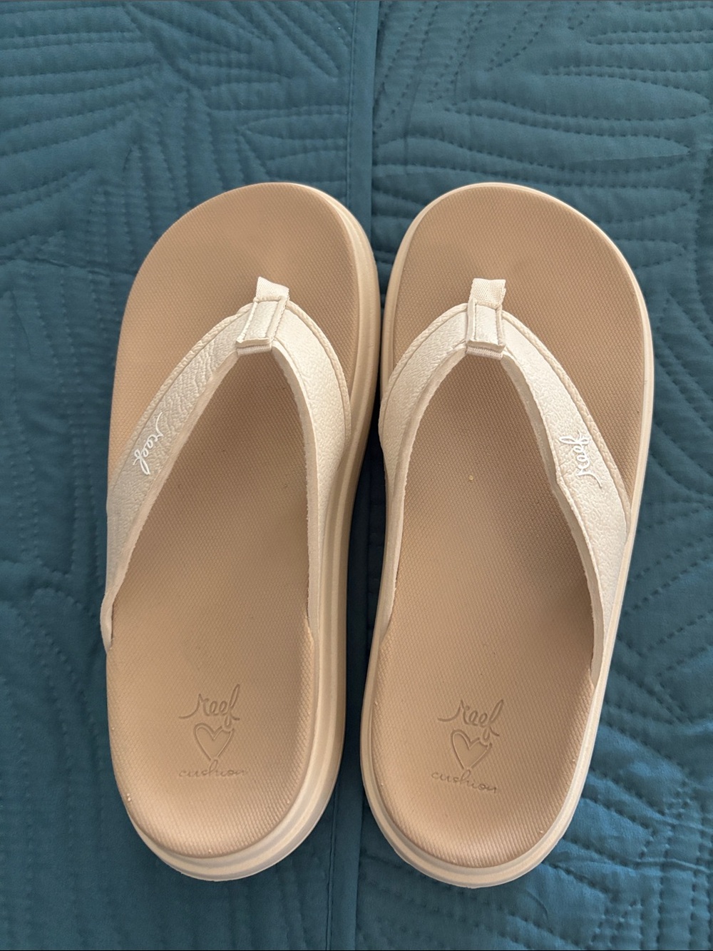 Reef Women's Beige Cushion Flip Sandals